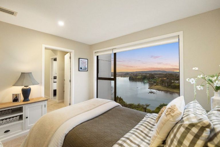 Photo of property in 25a Pohutukawa Avenue, Shelly Park, Auckland, 2014