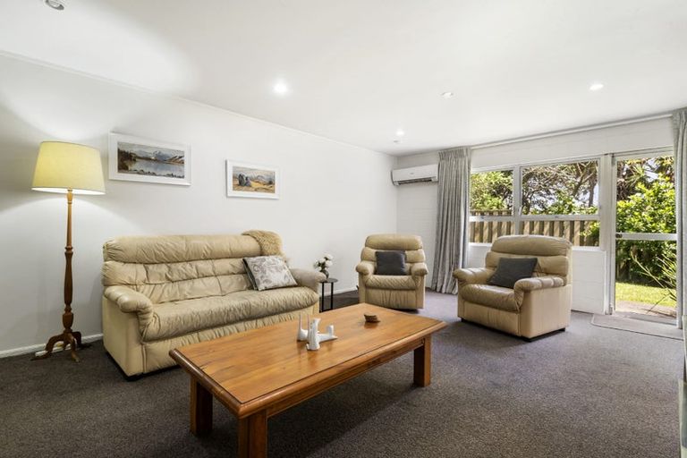 Photo of property in 66 Holland Road, Hillcrest, Auckland, 0627