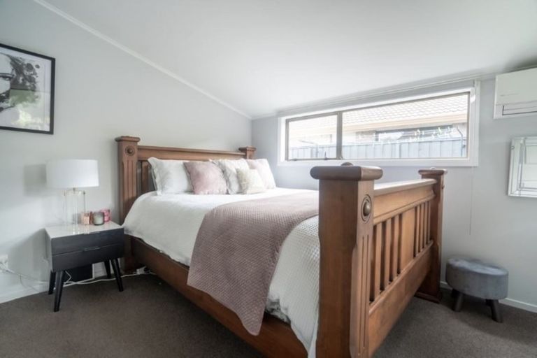 Photo of property in 5 Exton Street, Redwood, Christchurch, 8051