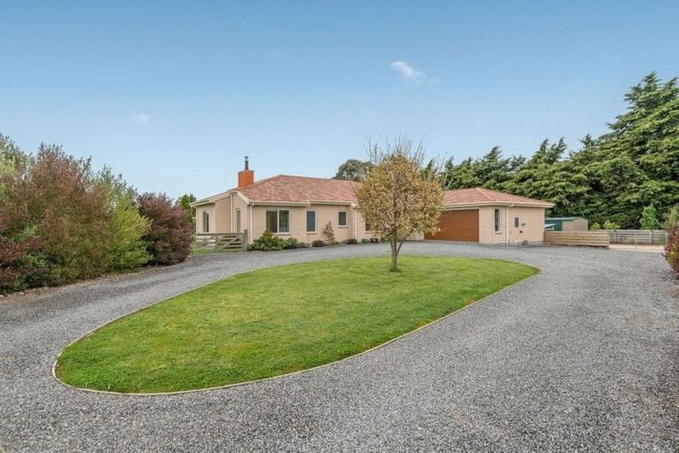 Photo of property in 21 Teviotview Place, Amberley, 7410