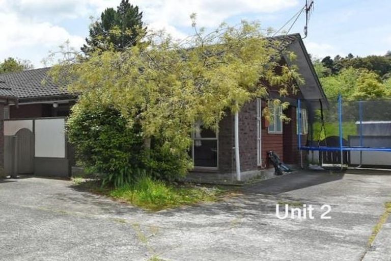 Photo of property in 2 Gemstone Drive, Birchville, Upper Hutt, 5018