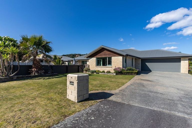 Photo of property in 31 Karoro Place, Karoro, Greymouth, 7805