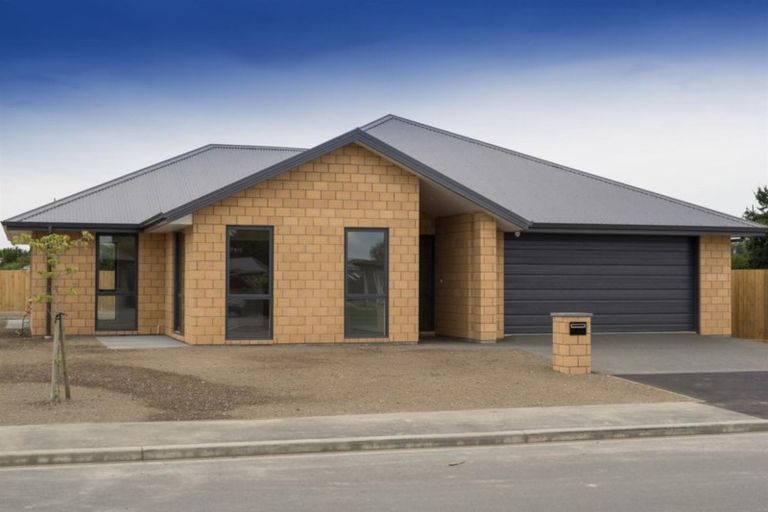 Photo of property in 4 Whiteoak Grove, Tinwald, Ashburton, 7700