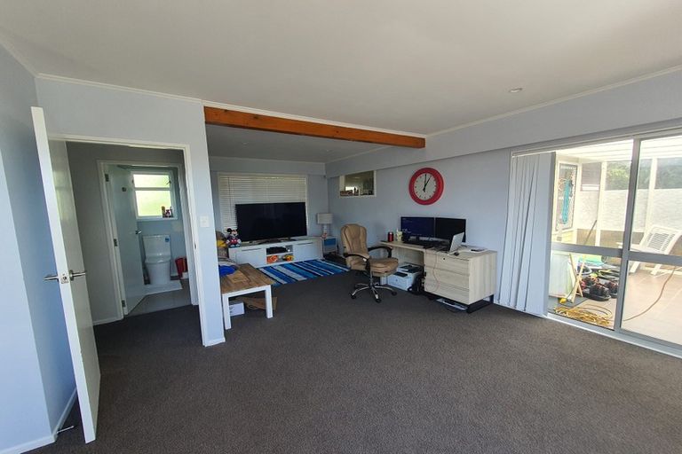 Photo of property in 45 Lomita Road, Johnsonville, Wellington, 6037