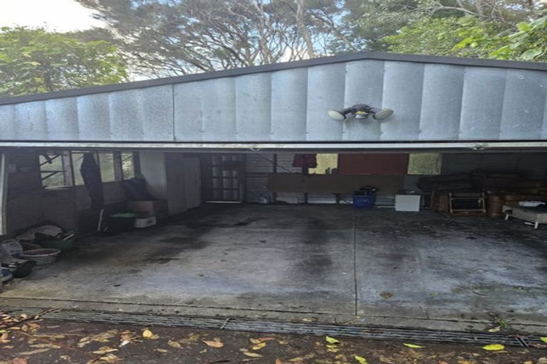 Photo of property in 19 Hiwihau Place, Glenfield, Auckland, 0629