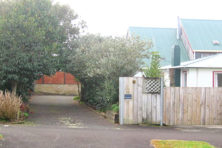 Photo of property in 27 Johnsview Terrace, Hillcrest, Hamilton, 3216