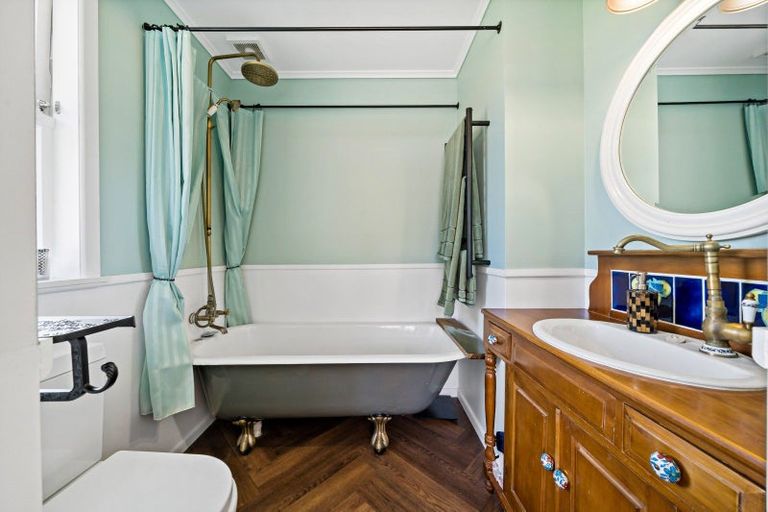 Photo of property in 1132a Old North Road, Helensville, Waimauku, 0882