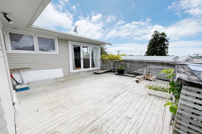 Photo of property in 67 Sycamore Drive, Sunnynook, Auckland, 0620