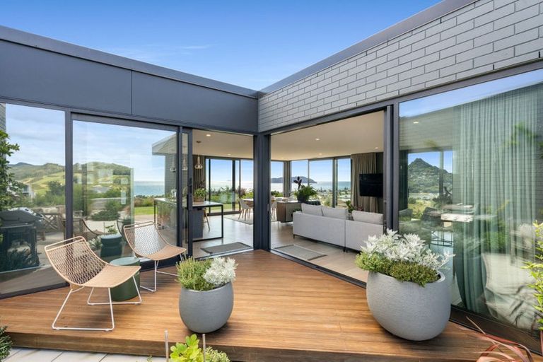 Photo of property in 7 Mason Rise, Tairua, 3508