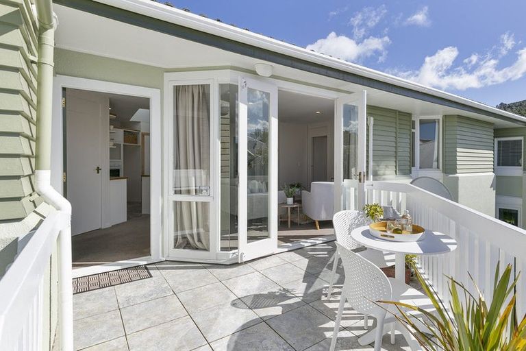 Photo of property in 4g Hatton Street, Karori, Wellington, 6012