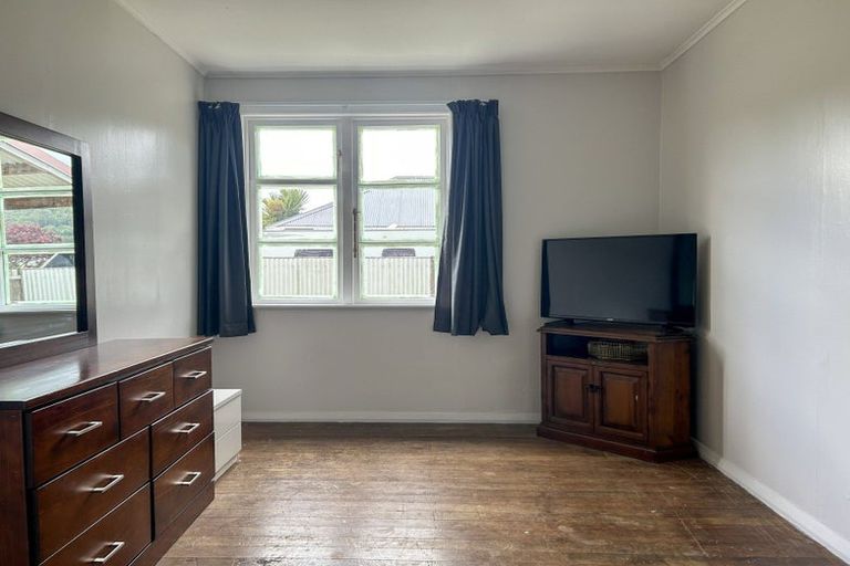 Photo of property in 4 Plaskett Street, Reefton, 7830