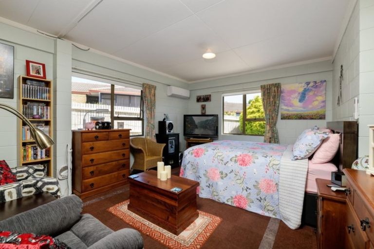 Photo of property in 22 Laing Place, Otumoetai, Tauranga, 3110