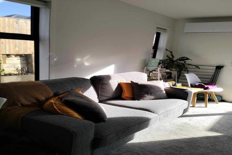 Photo of property in 1/10 Wilsher Crescent, Henderson, Auckland, 0612