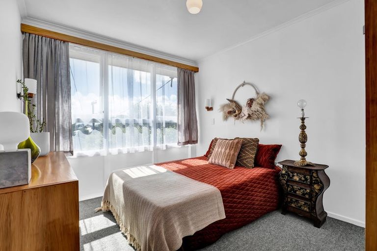 Photo of property in 8 Kitchener Terrace, Moturoa, New Plymouth, 4310