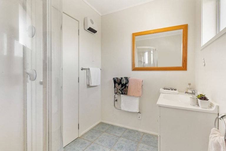 Photo of property in 1/71 Bentley Avenue, Glenfield, Auckland, 0629