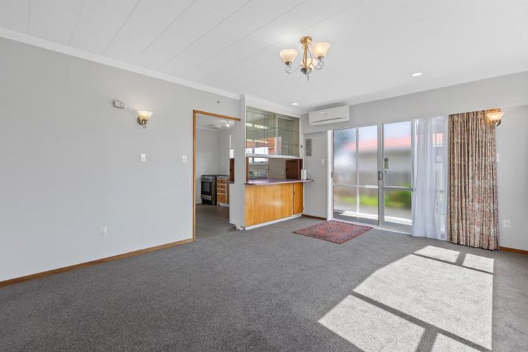 Photo of property in 1/214 Coronation Avenue, Welbourn, New Plymouth, 4310