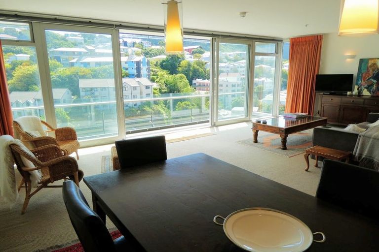 Photo of property in Montreaux Apartments, 8b/164 The Terrace, Wellington Central, Wellington, 6011