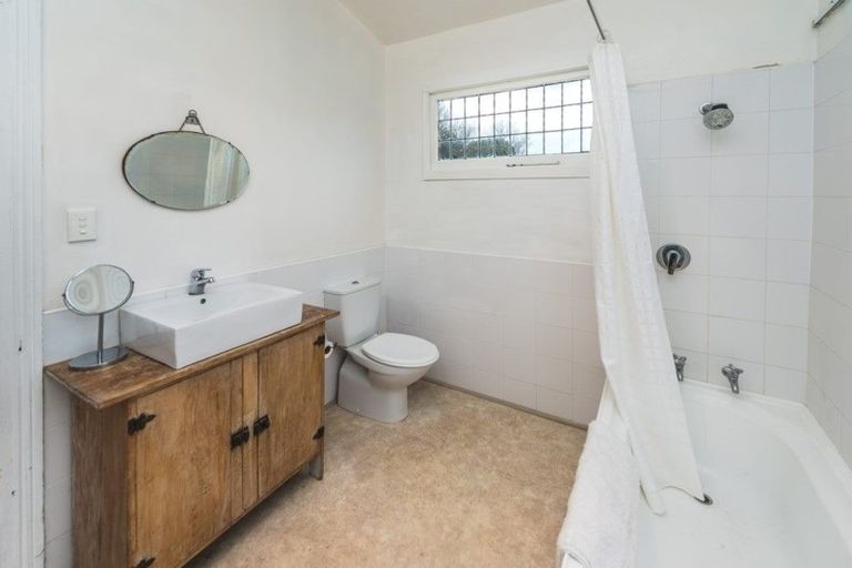 Photo of property in 17 Kelvin Street, Aramoho, Whanganui, 4500