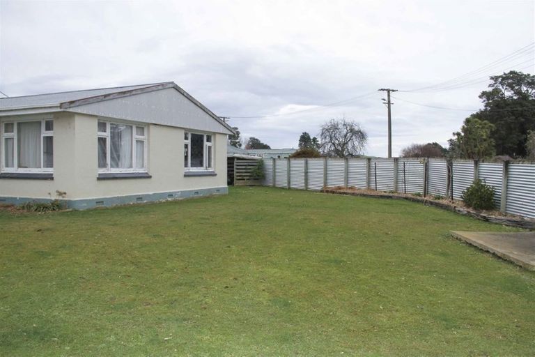 Photo of property in 14 Ferry Road, Tuatapere, 9620