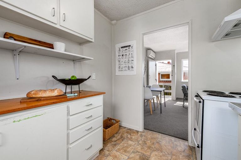 Photo of property in 2/219 Swanson Road, Henderson, Auckland, 0610