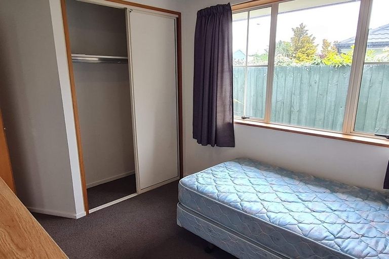 Photo of property in 12 Autumn Place, Mairehau, Christchurch, 8052