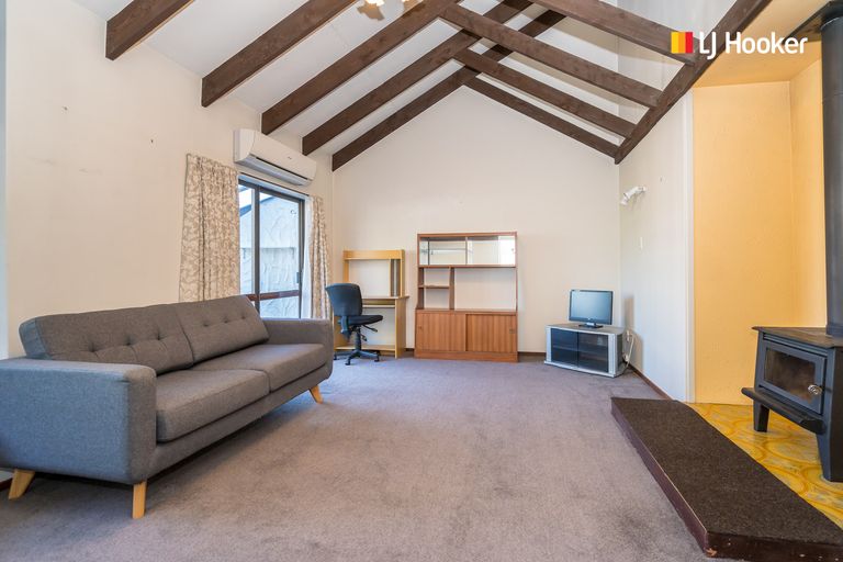 Photo of property in 9a Kirkland Street, Green Island, Dunedin, 9018