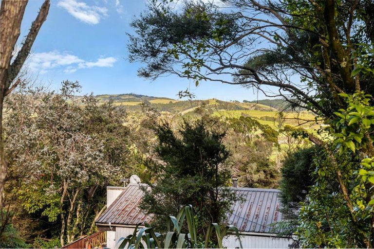 Photo of property in 17 Matatea Road, Waimauku, 0881