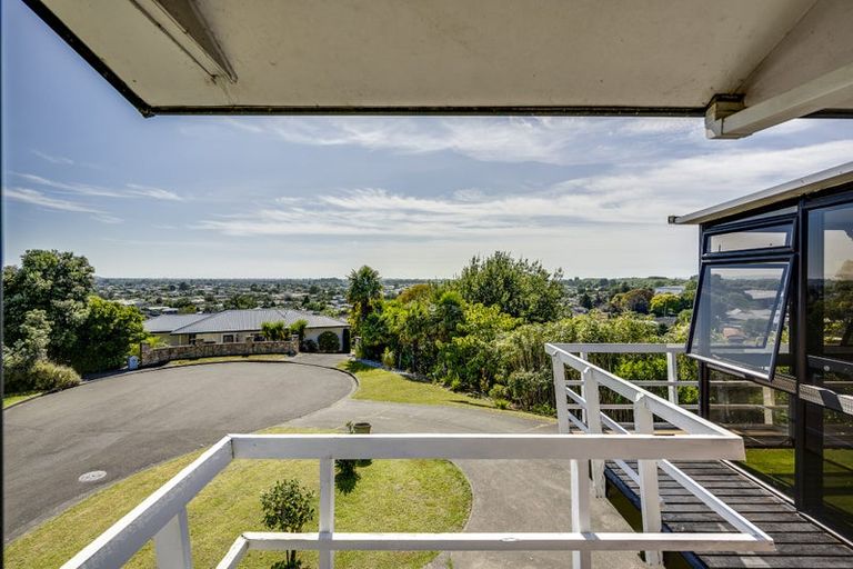 Photo of property in 10 Poaka Place, Taradale, Napier, 4112