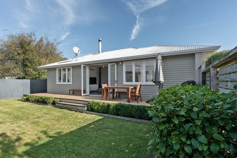 Photo of property in 12b Broadway Street, Martinborough, 5711
