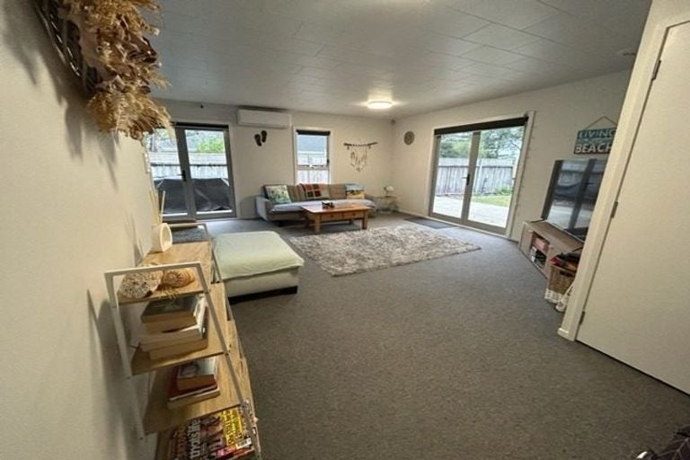 Photo of property in 5 Tutuki Walk, Ruakaka, 0116