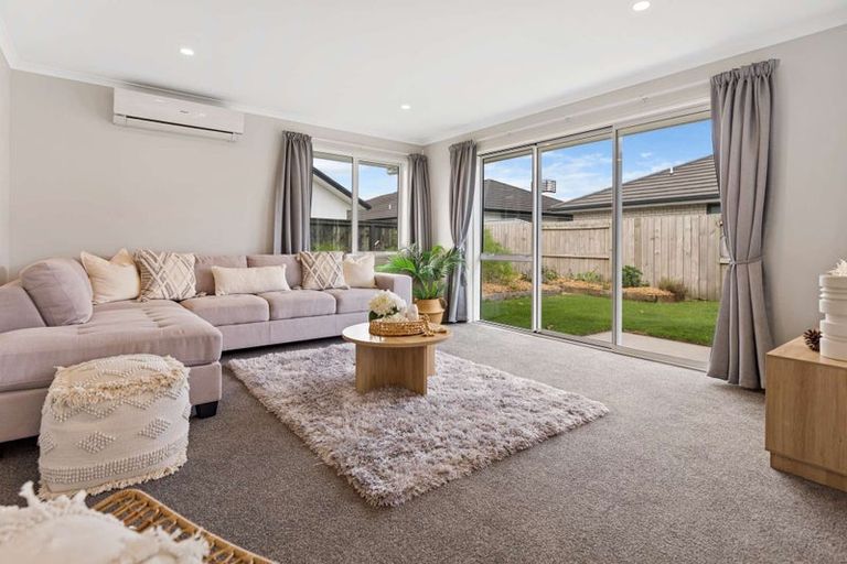 Photo of property in 12 Farrier Street, Papamoa, 3118