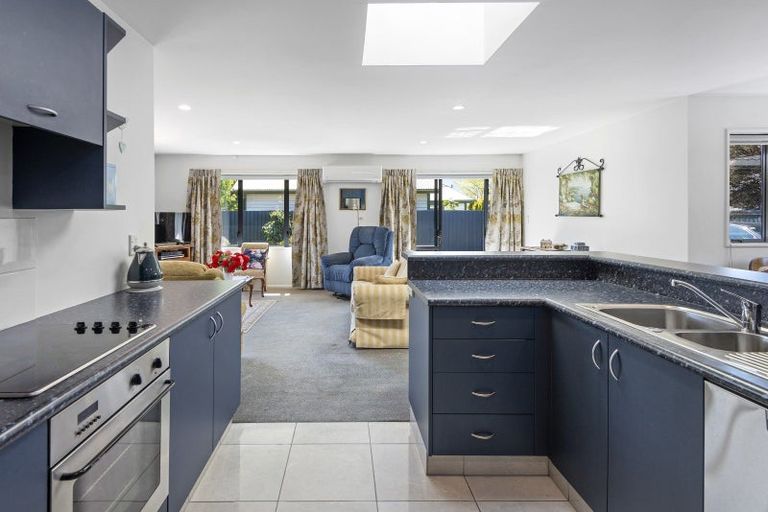 Photo of property in 46 Oxley Avenue, St Albans, Christchurch, 8014