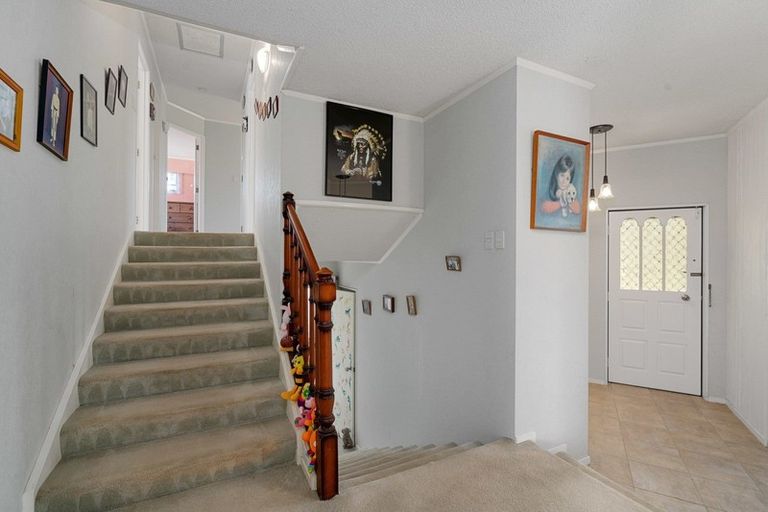 Photo of property in 2 Ngahere Street, Inglewood, 4330