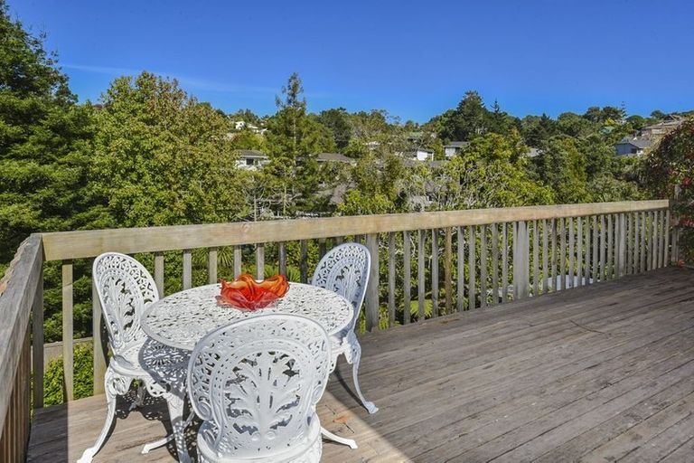 Photo of property in 26 Macnay Way, Murrays Bay, Auckland, 0630