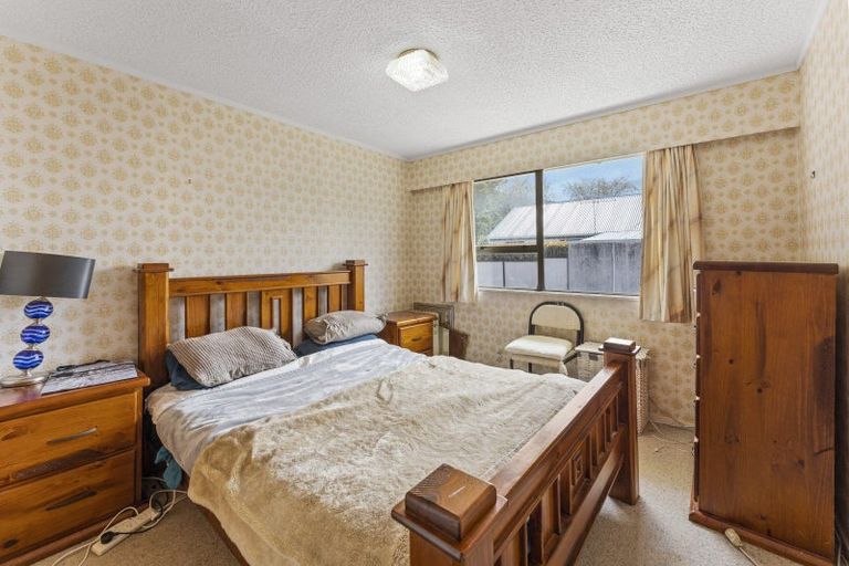 Photo of property in 11 Amber Grove, Birchville, Upper Hutt, 5018