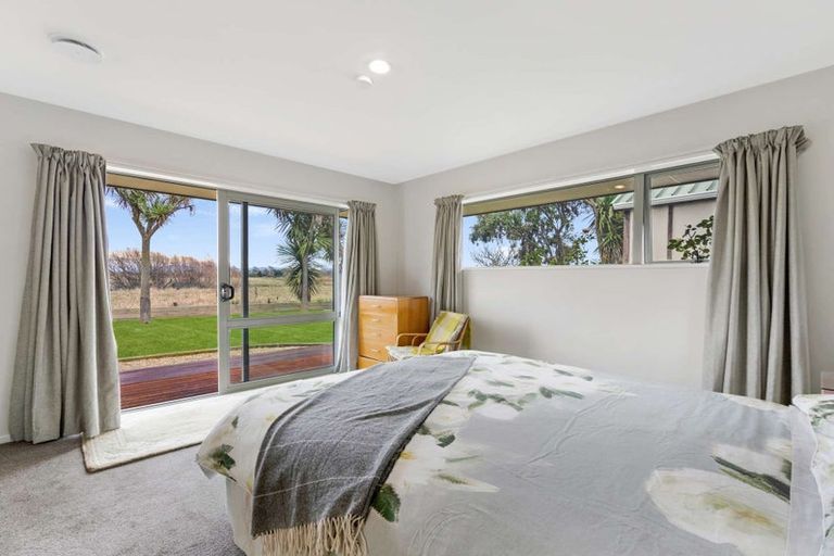 Photo of property in 34 Kiwi Avenue, Waikuku Beach, 7473