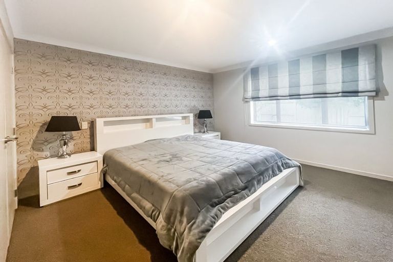 Photo of property in 86 Rosalie Terrace, Kelvin Grove, Palmerston North, 4414