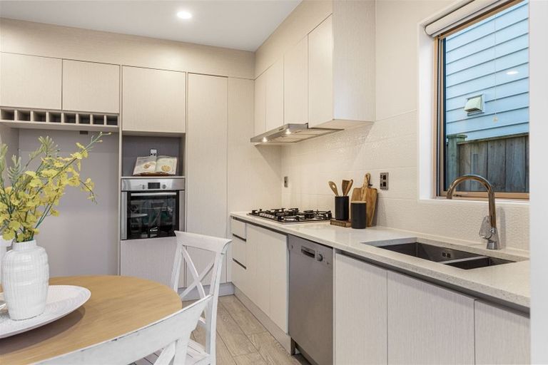 Photo of property in 14 Calcite Avenue, Flat Bush, Auckland, 2019