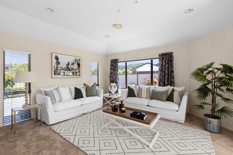 Photo of property in 6 Malbec Way, Greenmeadows, Napier, 4112