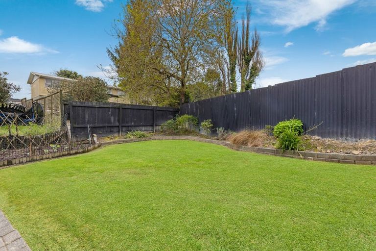 Photo of property in 2/9 Choice Avenue, Henderson, Auckland, 0612