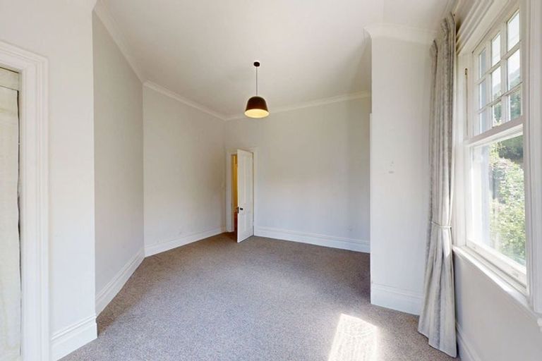Photo of property in 44 Aurora Terrace, Kelburn, Wellington, 6012