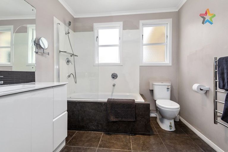 Photo of property in 16 Cleland Crescent, Naenae, Lower Hutt, 5011