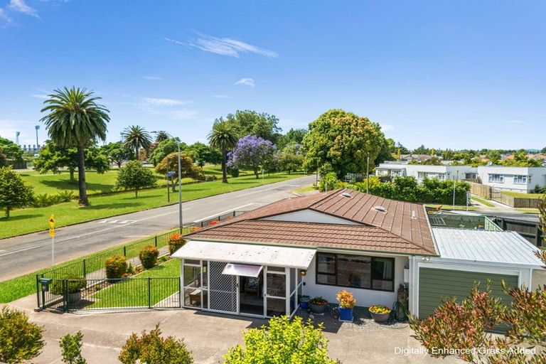 Photo of property in 1/38 Douglas Mclean Avenue, Marewa, Napier, 4110