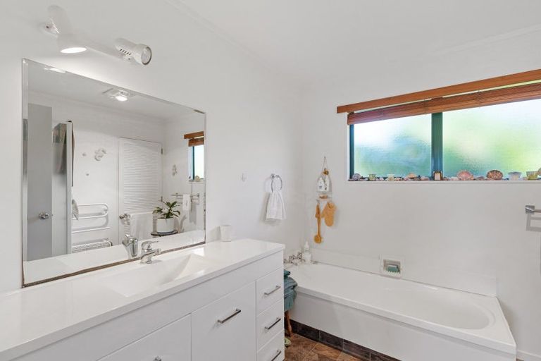 Photo of property in 100 Woodland Road, Tahawai, Katikati, 3170