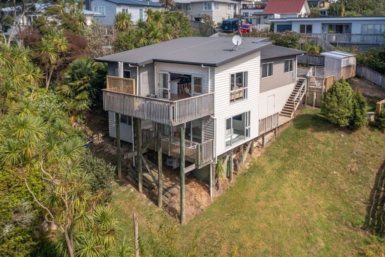 Photo of property in 141a Arran Road, Browns Bay, Auckland, 0630