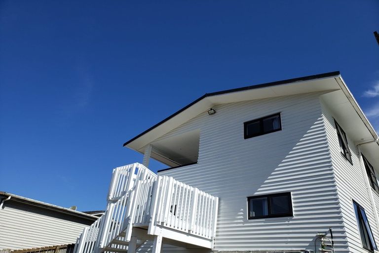 Photo of property in 18 Heathberry Close, Papatoetoe, Auckland, 2025