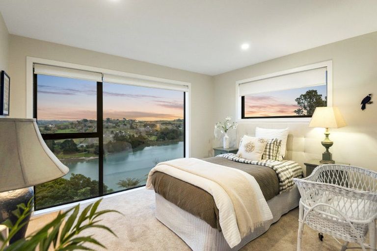 Photo of property in 25a Pohutukawa Avenue, Shelly Park, Auckland, 2014