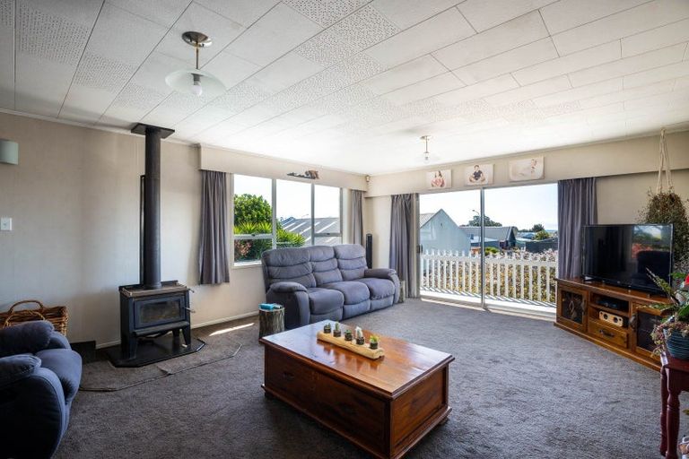 Photo of property in 5 Ngapapa Street, Urenui, 4375