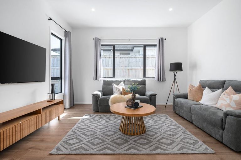 Photo of property in 12 Paiaka Place, Rototuna North, Hamilton, 3210