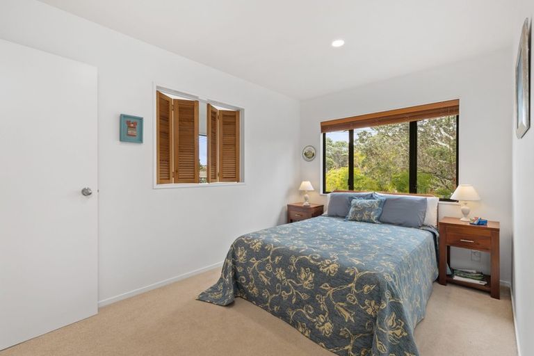 Photo of property in 1/8 Omana Road, Milford, Auckland, 0620